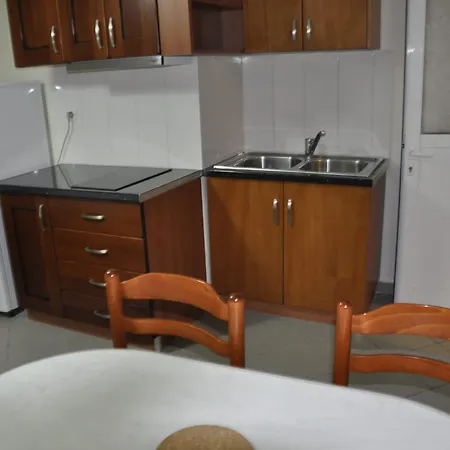 Apartment Zotos *