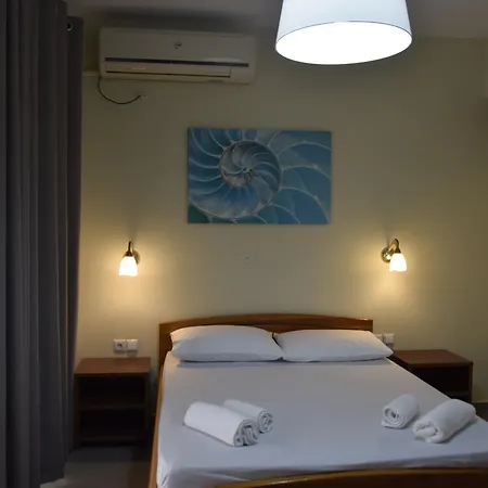 Zotos Apartment *